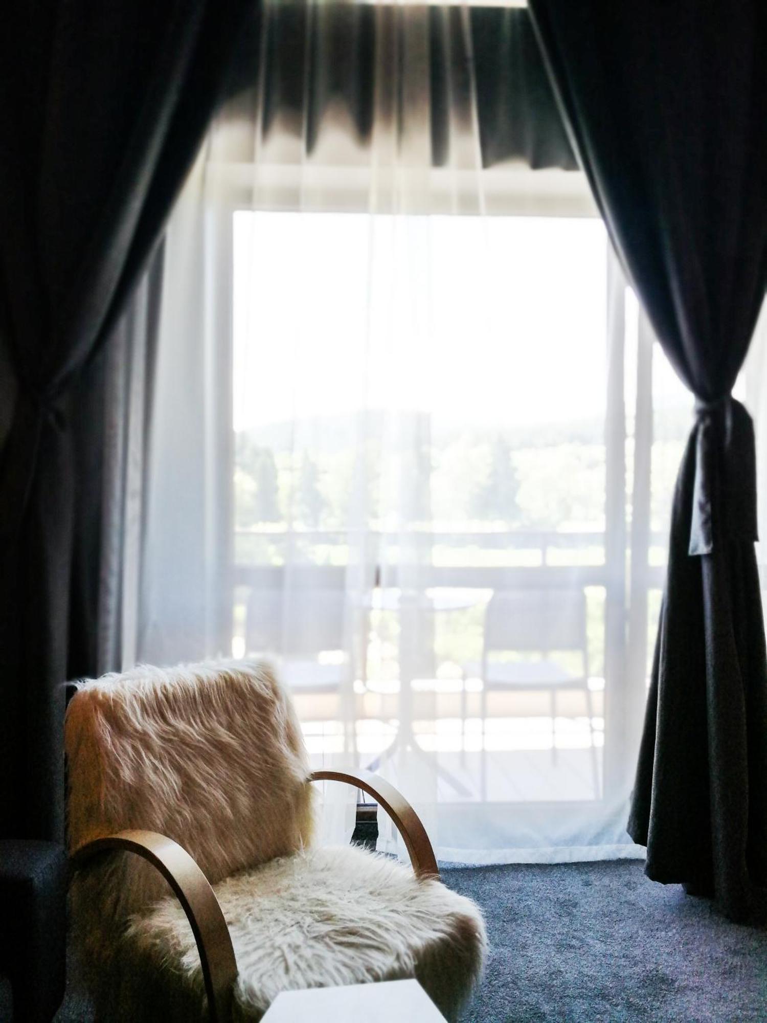 Hotel Arte Spa & Park Velingrad Szoba fotó Curtains