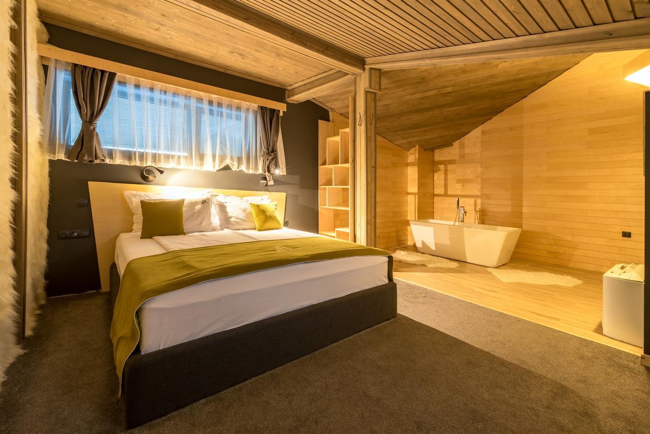 Hotel Arte Spa & Park Velingrad Kültér fotó A room at the hotel
