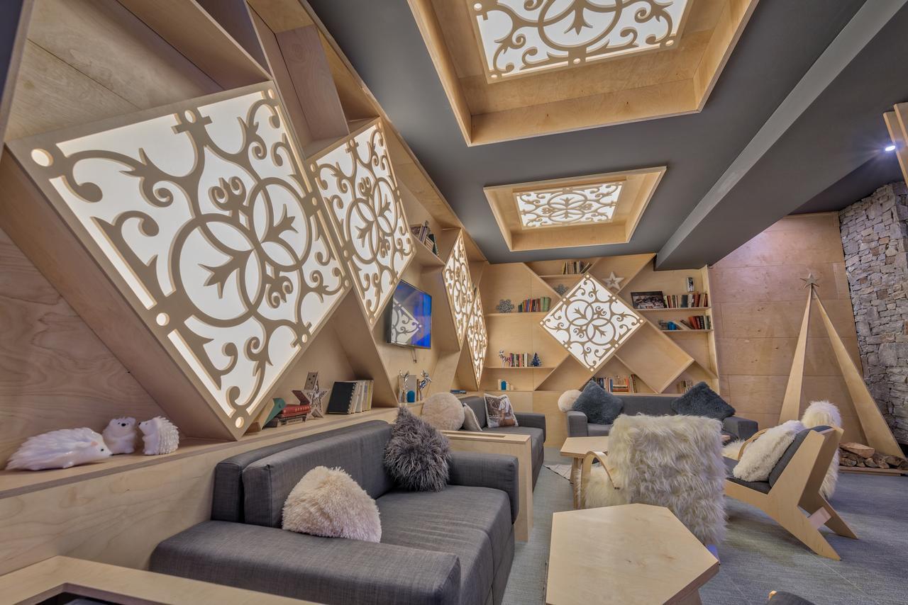Hotel Arte Spa & Park Velingrad Kültér fotó The interior of the lounge